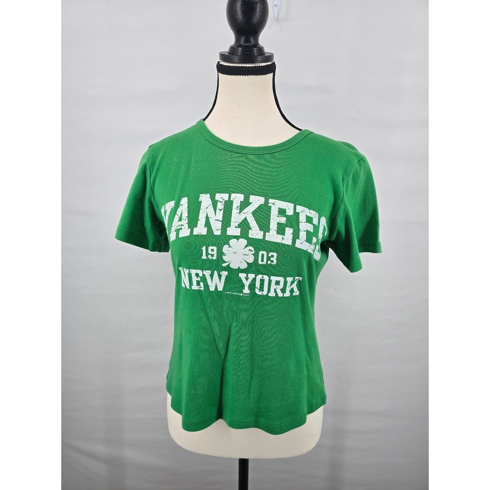 MLB New York Yankees Green St Patricks Day T-Shirt Womens Small Campus Lifestyle